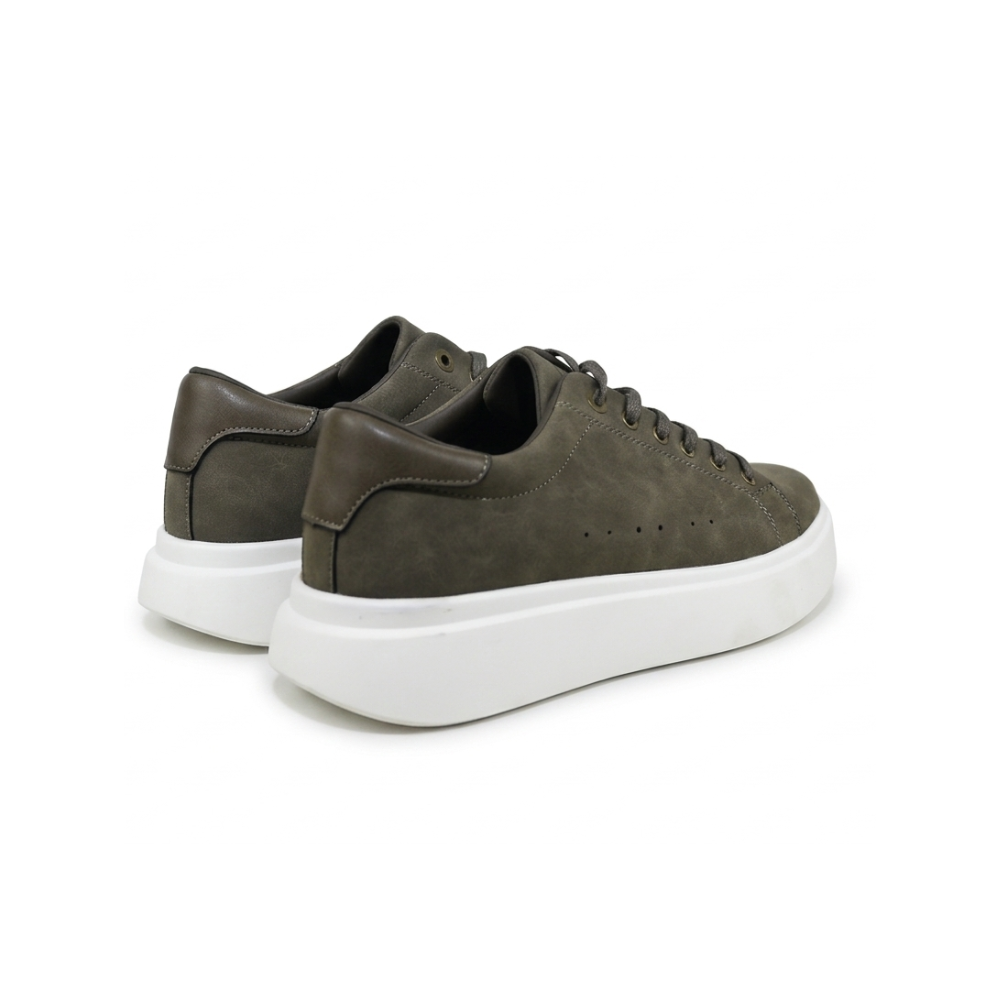 Sneakers 10