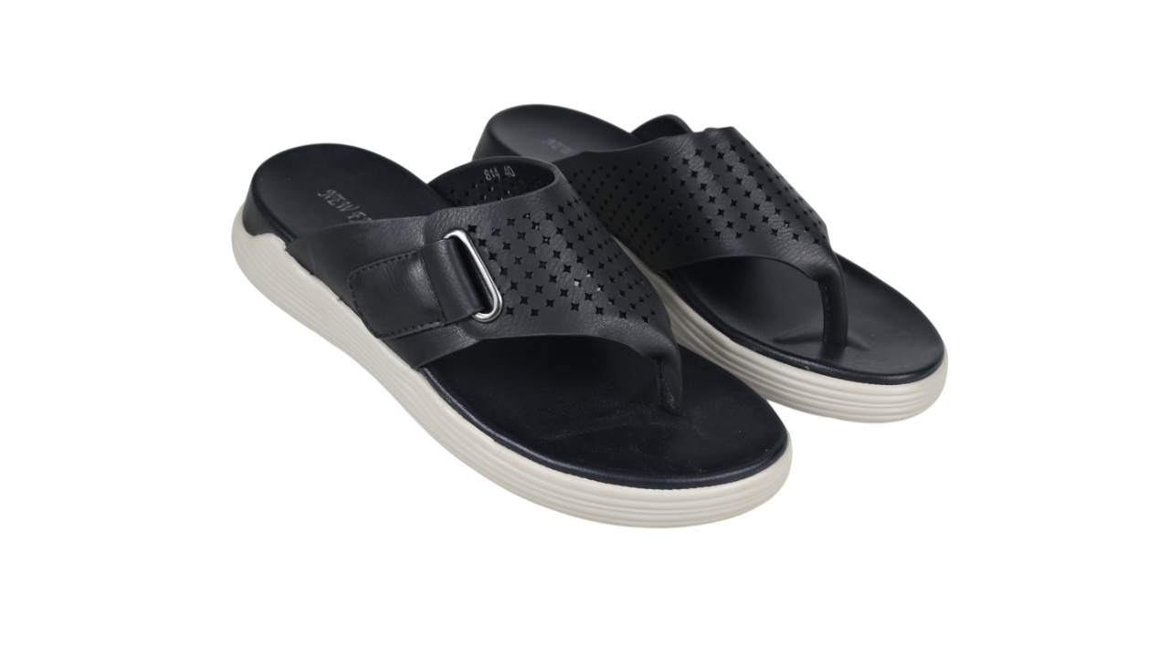 ComfoStep Buckle Slippers
