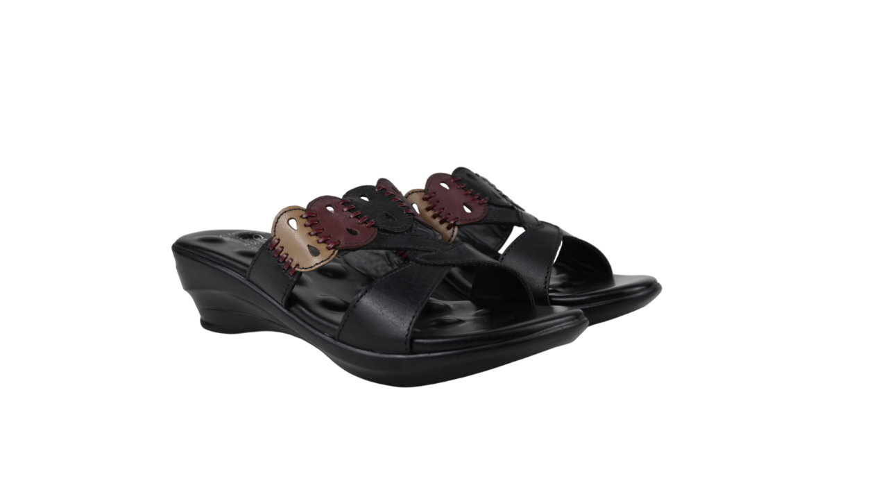 Trendy Multi-Color Slip-On Slippers