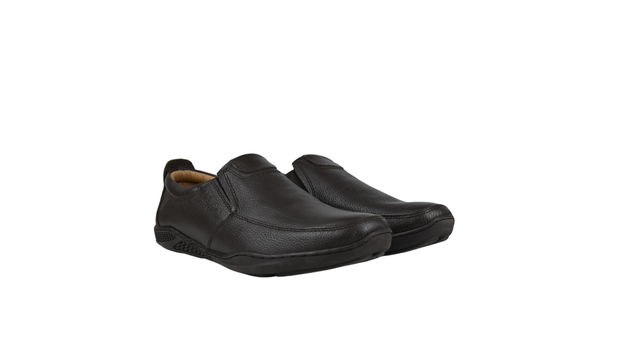 MetroMile Black Loafers
