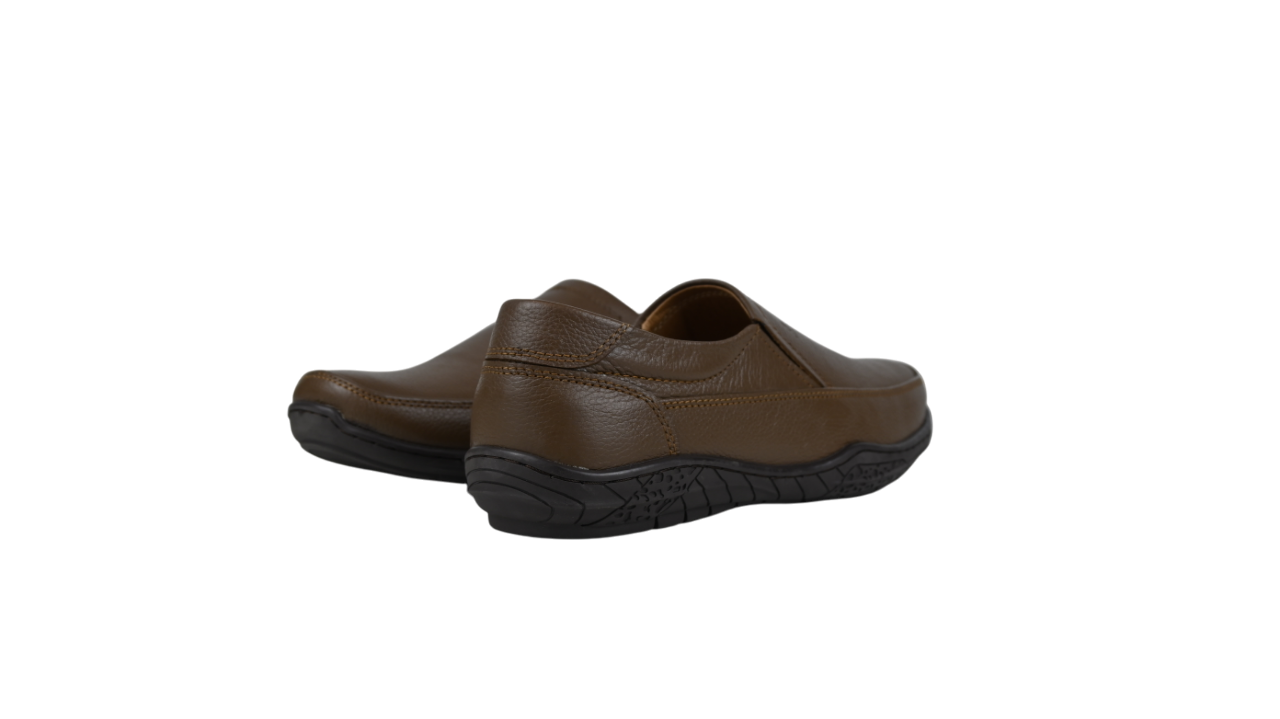 MetroMile Black Loafers