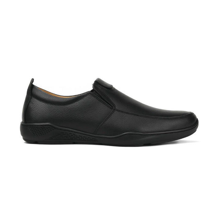 MetroMile Black Loafers