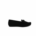 Black side view halki shadow